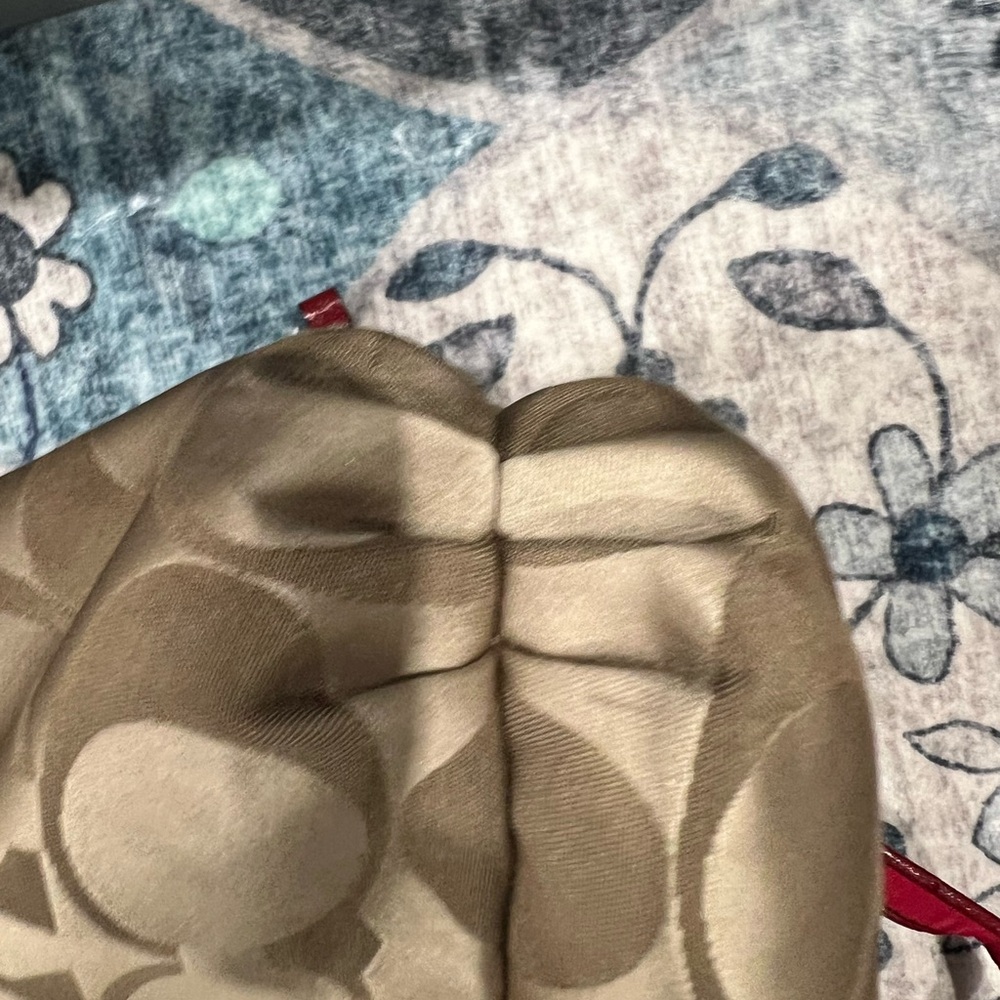 Coach Poppy Daisy XL Shoulder Bag EUC - Picture 12 of 16